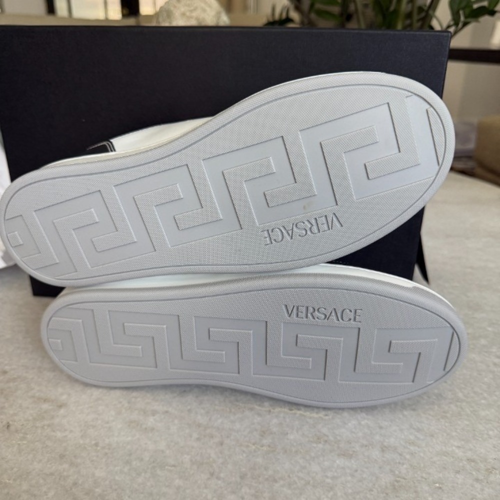 Versace Medusa White Leather Men's Sneaker, 1013377, Silver patent leather, 40.5 - Picture 8 of 12